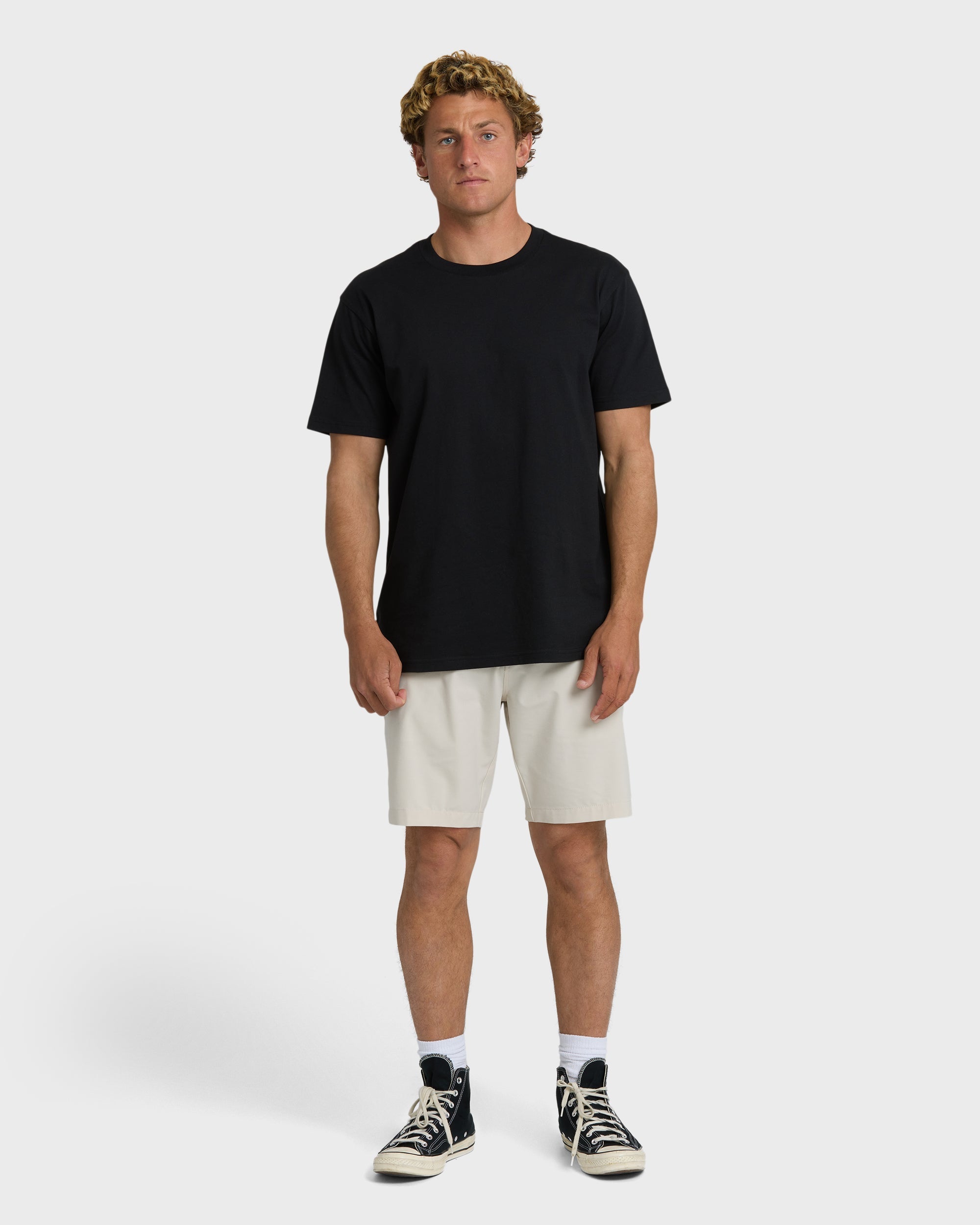 Primary Submersible 18 Hybrid Shorts - Oatmeal